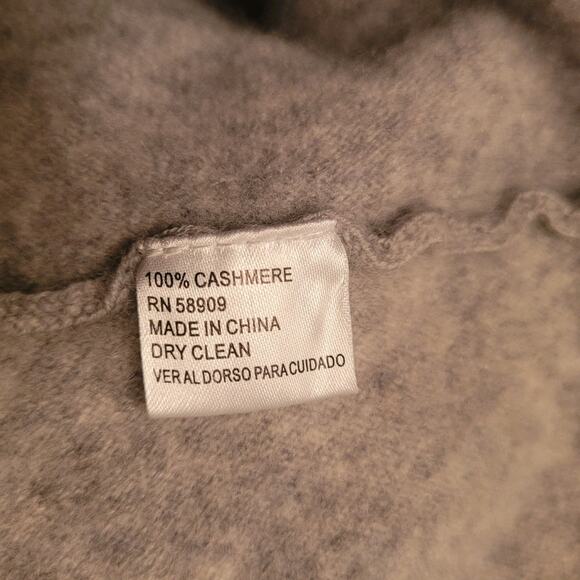 4pc CASHMERE Sweaters Tops Lot Crafts Cutter Flaws Holes Upcycle Fabric DIY